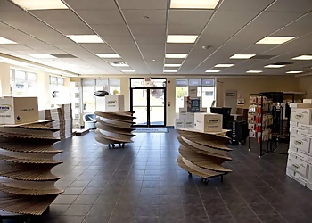 DYMON Storage - Ottawa, ON Unités d'entreposage - Business Interior Image