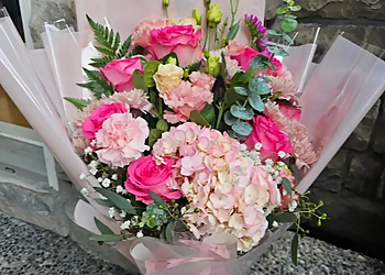 Daisy's Flower Boutique Daisy's Flower Boutique - Surrey, BC Florists - Design Image