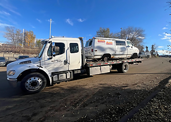 Kelowna Services De Remorquage Dakota Towing Inc
