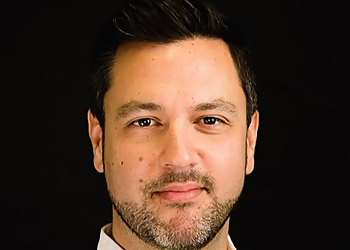 Daniel Whittal - PATHWAY LAW Daniel Whittal - Chatham, ON Business Lawyers - Lawyer Portrait Image
