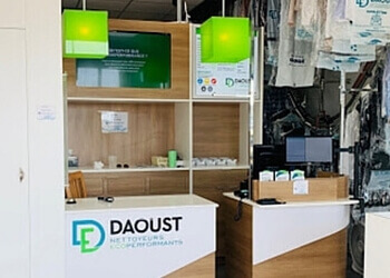 Brossard dry cleaner Daoust Nettoyeurs Écoperformants