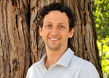 Darin Cohen, BHK, MScPT, MCPA, FCAMT, CAFCI, CGIMS - EXPERT PHYSIO Darin Cohen, BHK, MScPT, MCPA, FCAMT, CAFCI, CGIMS - EXPERT PHYSIO - Burnaby, BC Physical Therapists - Doctor Portrait Image