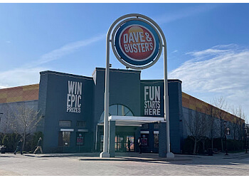 Vaughan sports bar Dave & Buster's