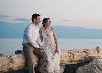 Stratford wedding photographer Davidiam Photography