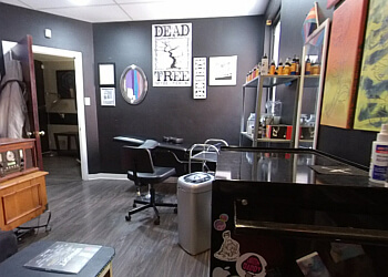 Fredericton Salons de tatouage Dead Tree Tattoo Collective