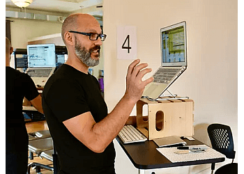 Kawartha Lakes physical therapist Dean Tesic, B.SC, PT., B.Ed, Cred.MDT - ZOOM PHYSIOTHERAPY