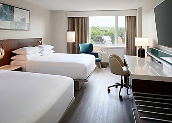 Delta Hotels Fredericton - Fredericton, NB Hotels - Hotel Room Image