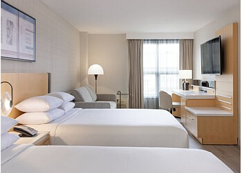 Kelowna hotel Delta Hotels by Marriott Grand Okanagan Resort