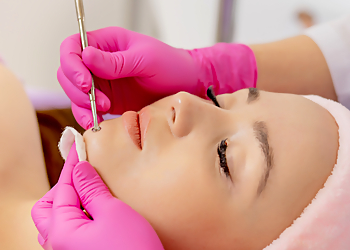 Sherwood Park Spa Médical DermaLux Medical Aesthetics