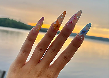 Burlington nail salon Destiny Nail Bar