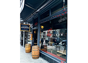 Vancouver bbq restaurant Devil's Elbow Ale and Smoke House
