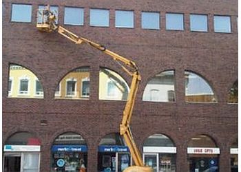 Belleville window cleaner Diamond Window Cleaning