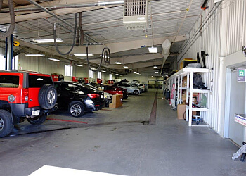 Dollard des Ormeaux auto body shop Dilawri Collision Centre West Island