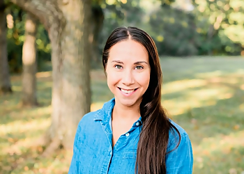 Dina Ibrahim, B.Kin, M.OMSc - OAKVILLE MASSAGE & WELLNESS CLINIC - Oakville, ON Manual Osteopaths - Practitioner Image