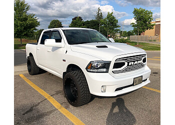 Guelph Carrosseries de automobiles Dino's Auto Collision