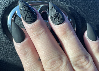 Red Deer nail salon Divine Nails Inc.