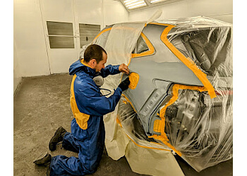 Welland auto body shop Dixon's Autobody & Glass