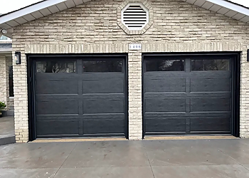 Dodds Garage Door Systems Inc. - Toronto, ON Garage Door Repair - Project Image