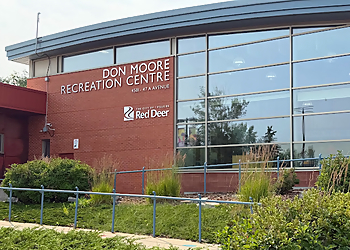 Don Moore Recreation Centre - Red Deer, AB Centres De Loisirs - Community Center Image