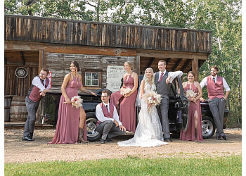 Grande Prairie wedding photographer Don’t be Chy Photography