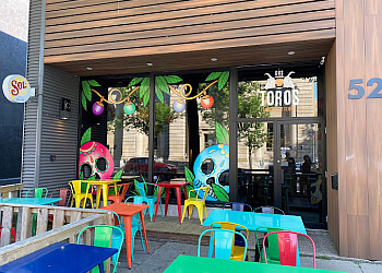 Fredericton Restaurants Mexicains Dos Toros Taqueria and Tequila Bar