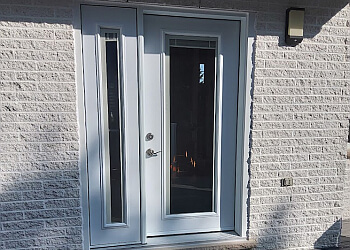 London Fabricants de Fenêtres et portes Douglas Window & Door, Inc.