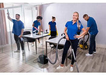 Montreal commercial cleaning service Douzinet service d'entretien ménager image 1