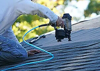 Dowd Roofing, Inc. - Saint John, NB Couvreurs - Outdoor Work Image