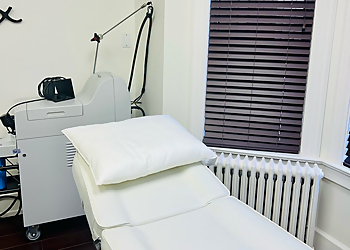 North Bay Dermatologues Dr. Adam Handler - NORTH BAY DERMATOLOGY CENTRE