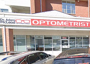 Barrie pediatric optometrist Dr. Adam McLeod, OD