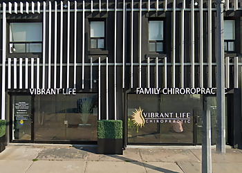 Vaughan chiropractor Dr. Adam Sisti, DC - VIBRANT LIFE CHIROPRACTIC