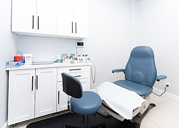 Ottawa chiropodist Adam Teav - OTTAWA FOOT CARE & ORTHOTIC CENTRE