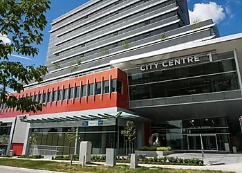 Surrey plastic surgeon Dr. Adrian Lee - THE PLASTIC SURGERY GROUP AT CITY CENTRE