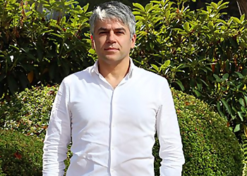 North Vancouver Dentistes Dr. Afshin Moghaddam - QUAYSIDE DENTAL CENTRE