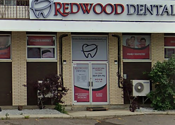 Thunder Bay Dentistes Cosmétiques Dr. Ahmed Ameen Al-Obaidi - REDWOOD DENTAL CENTRE