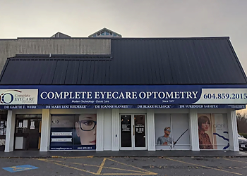 Abbotsford pediatric optometrist Dr. Aisa Dobie, OD - COMPLETE EYECARE OPTOMETRY