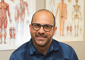 Dr. Alain Charbonneau, Chiropraticien DC - CENTRE CHIROPRATIQUE FAMILIALE ET SPORTIF D'IBERVILLE - Saint Jean sur Richelieu, QC Chiropractors - Doctor Portrait Image