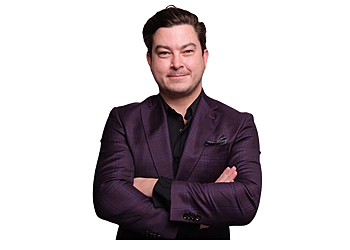 Kitchener Chirurgien Plasticien Dr. Alex Corneman - GRACEMED KITCHENER