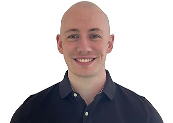Saint John Dentistes Cosmétiques Dr. Alex Hourihan - RIVER VALLEY DENTAL