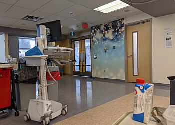 Oshawa Chirurgien Plasticien Dr. Alexander Golger - LAKERIDGE HEALTH OSHAWA