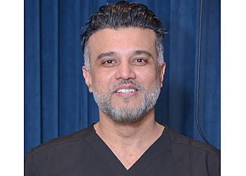 Mississauga Dentistes Dr. Muneeb Ali - CITY CENTRE DENTISTRY