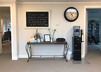 Victoria therapist Alice Mickelson, MSW, RSW - NEURALIVE COUNSELLING & NEUROFEEDBACK