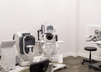 Sarnia pediatric optometrist Dr. Norma Davis, OD - BLUEWATER OPTOMETRY