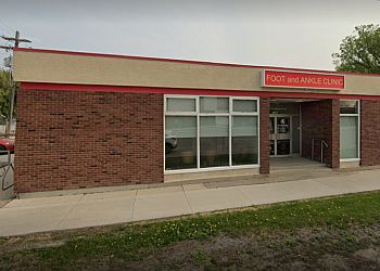 Winnipeg podiatrist Dr. Amar Gupta - FOOT AND ANKLE CLINIC