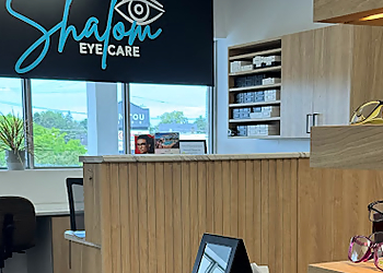 Kitchener pediatric optometrist Dr. Amarachi (Amy) Ima, OD - SHALOM EYE CARE