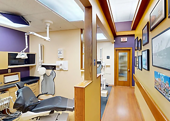 Dr. Amit Gupta - Regina, SK Cosmetic Dentists - Treatment Room Image