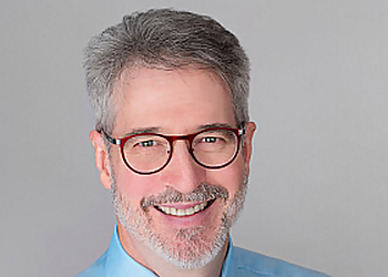 Dr André Ruest - ORTHODONTISTES PLUS - Longueuil, QC Orthodontistes - Doctor Portrait Image