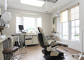 Waterloo cosmetic dentist Dr. Anshul Mehra - HARMONY DENTAL CARE