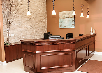 Vaughan cosmetic dentist Dr. Aryan Rezaeifar - WOODBRIDGE SMILE CENTRE