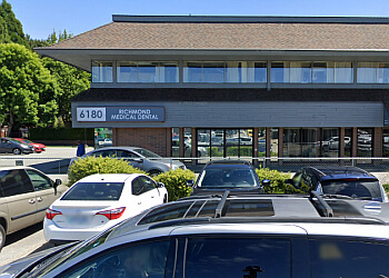 Richmond Orthondontistes Dr. Asef Karim - BLUNDELL ORTHODONTICS